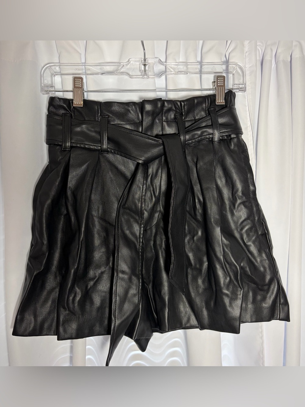 ZARA Black Faux Leather High Waisted Shorts with Matching Belt size S